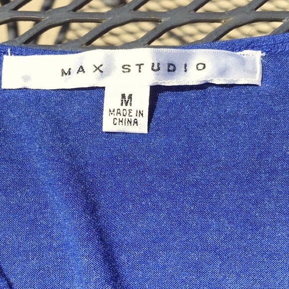 Max Studio Blue Sleeveless V Neck Elastic Waistband Tank Top Size Medium - Picture 11 of 15